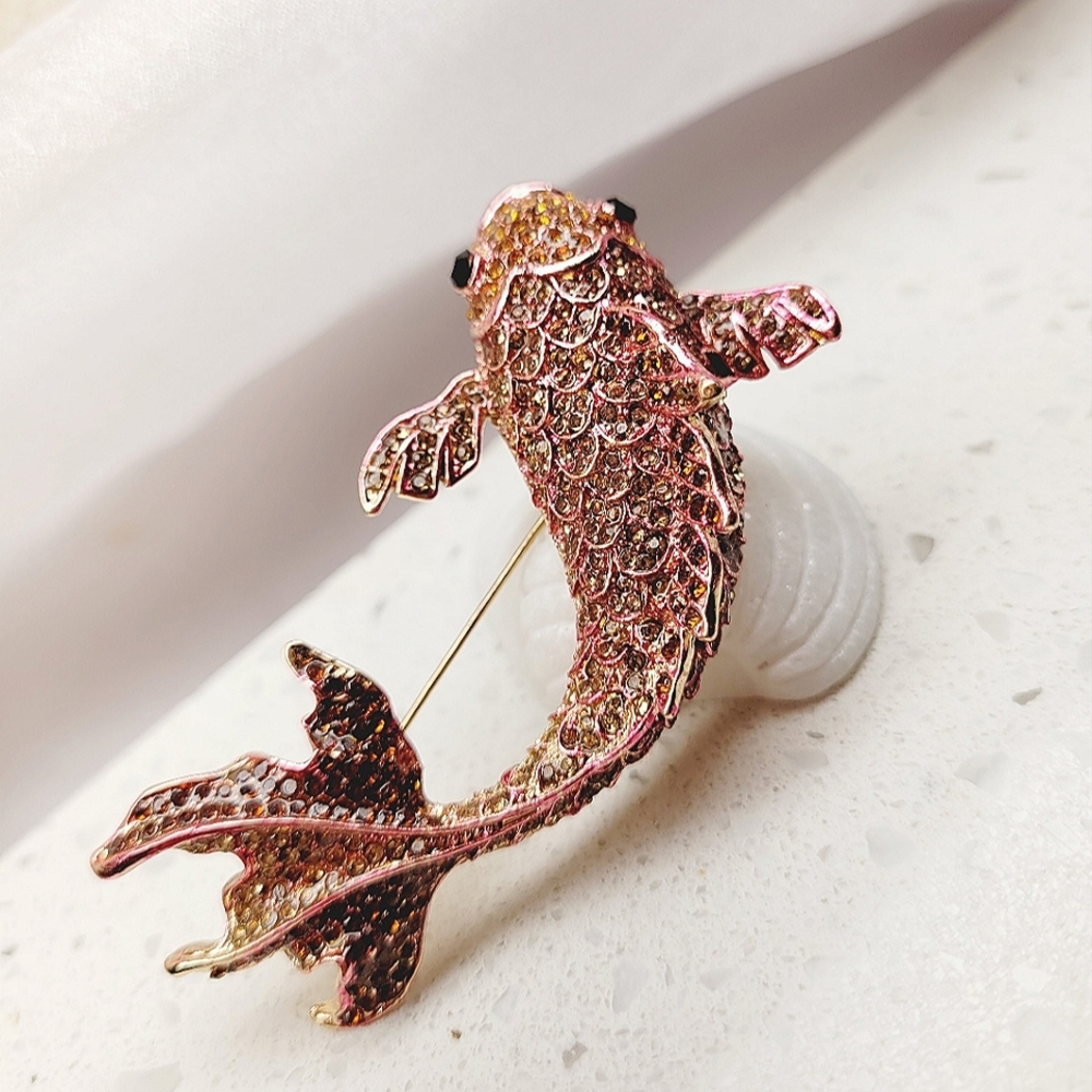Sparkling 3-D Koi Fish Bronze Gold Pendant Necklace NWT
